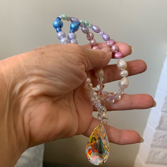 Colorful Freshwater Pearl set with Aurora pendant - Picture 5 of 8